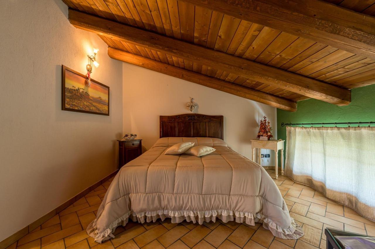 Agriturismo Il Nido Di Bacco Villa Saluzzo Luaran gambar
