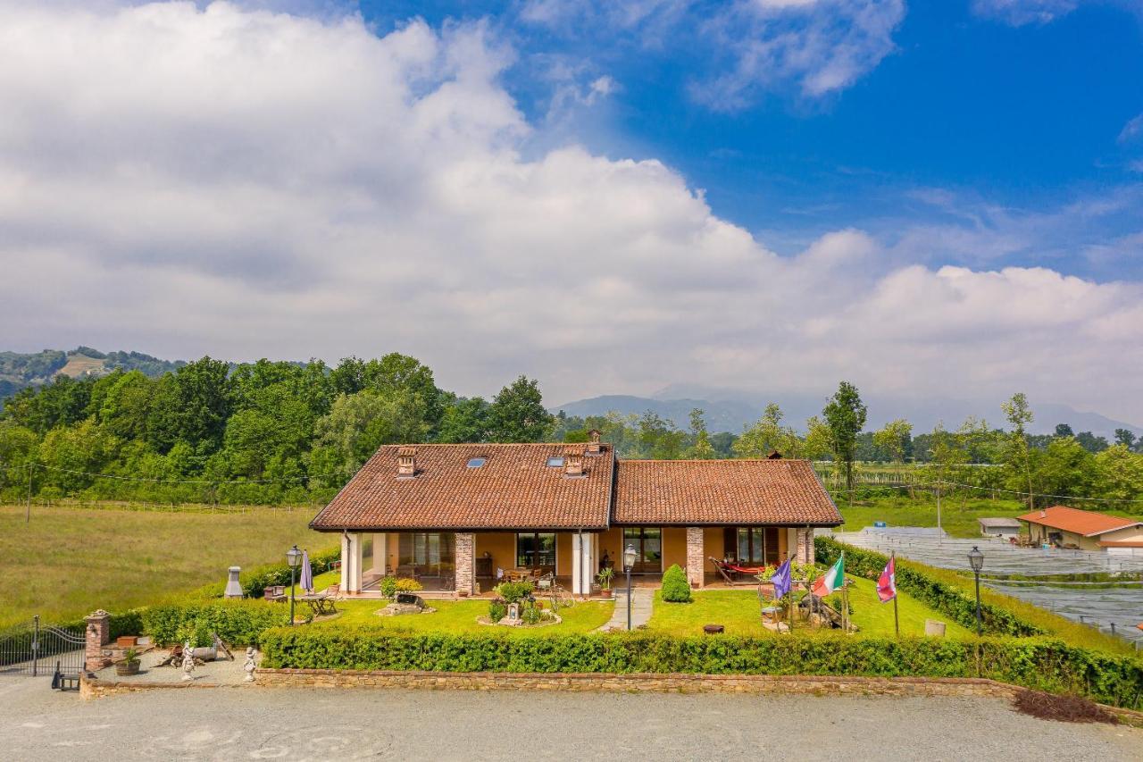 Agriturismo Il Nido Di Bacco Villa Saluzzo Luaran gambar